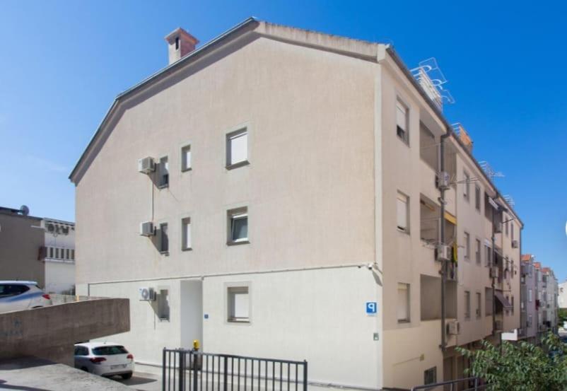 Appartamento Michael Omiš Esterno foto